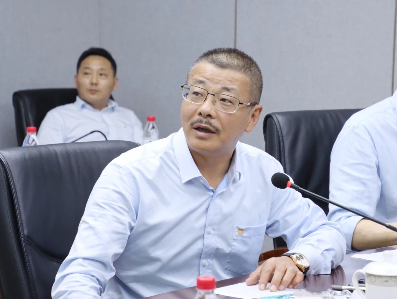 韦德1946学习贯彻海南省委八届四次全会精神 推动高质量发展2_副本_副本.jpg